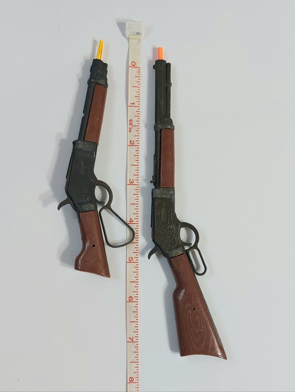 Vintage Pair of Toy Lever-Action Cap Guns in Brown and Black - Picture 6 of 8